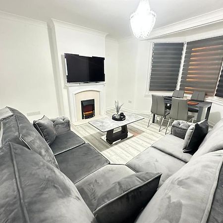 Newly Renovated Lux 2 Bed Apartment Glasgow Extérieur photo